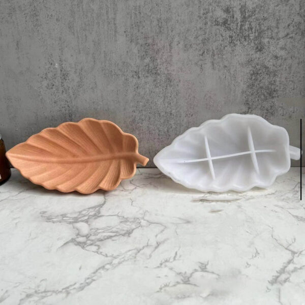 Ghost White Silicone Mould - Leaf Dish Tray 187x100x38mm